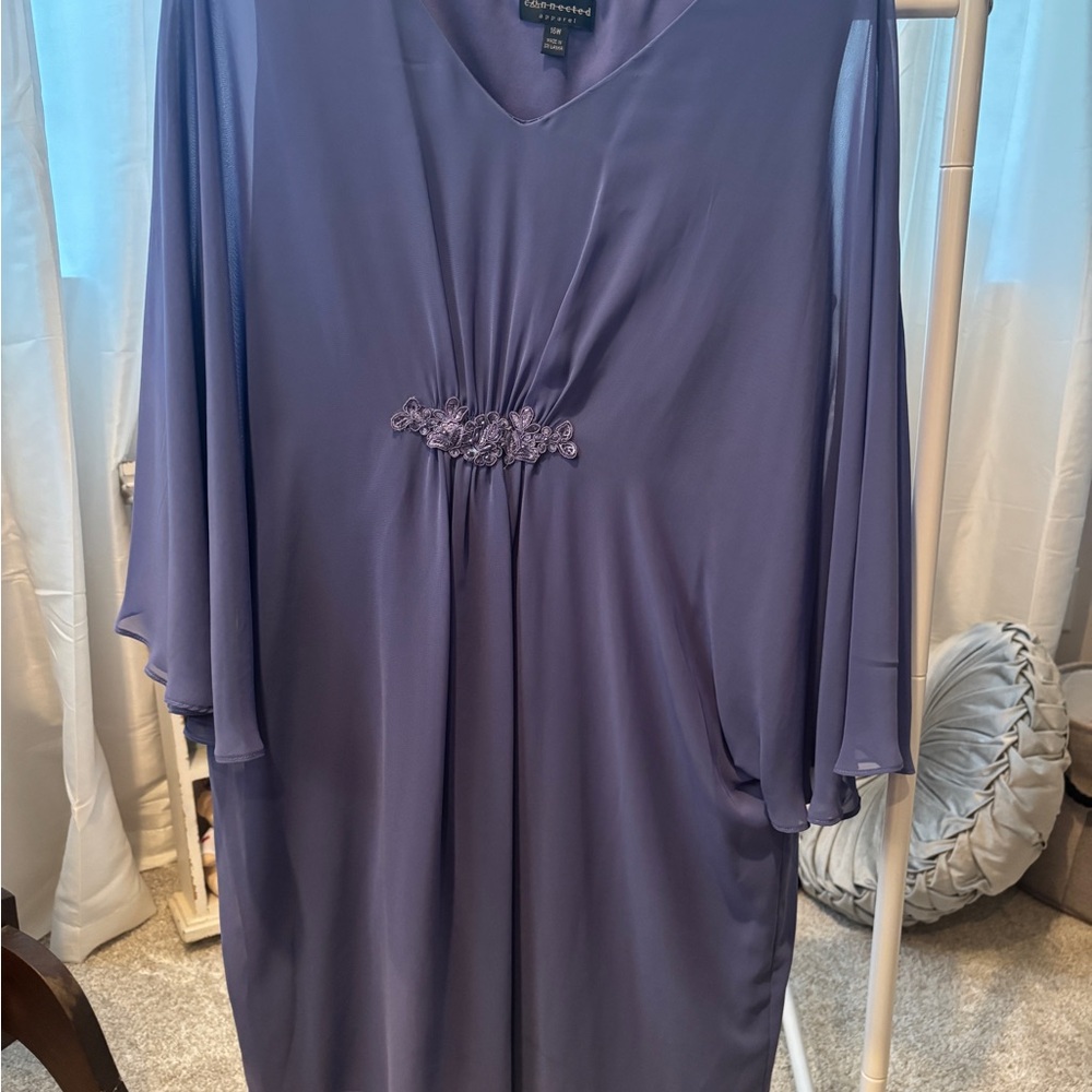 Just in time for spring! Flowing sleeves beautiful lavender dress.